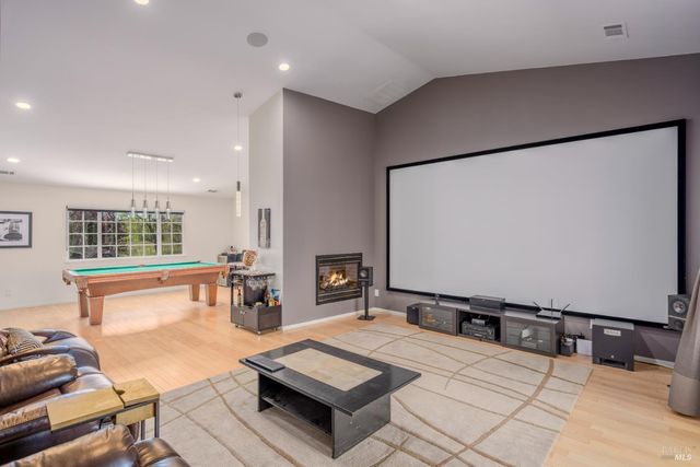 1101 Hedgeside Ave, Napa, CA 94558