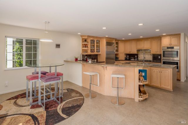 1101 Hedgeside Ave, Napa, CA 94558