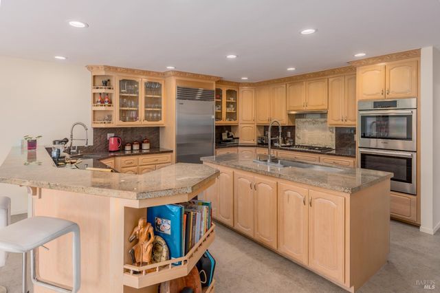 1101 Hedgeside Ave, Napa, CA 94558