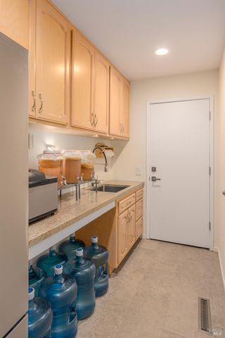 1101 Hedgeside Ave, Napa, CA 94558