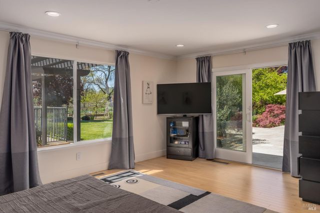 1101 Hedgeside Ave, Napa, CA 94558