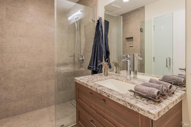 1101 Hedgeside Ave, Napa, CA 94558