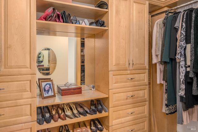 1101 Hedgeside Ave, Napa, CA 94558