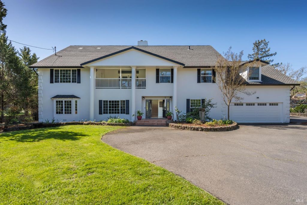 1101 Hedgeside Ave, Napa, CA 94558