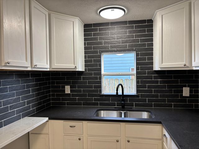 58542 65th Street, Hartford, MI 49057