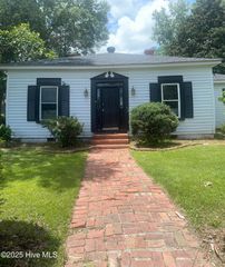1202 N Bonner Street, Washington, NC 27889