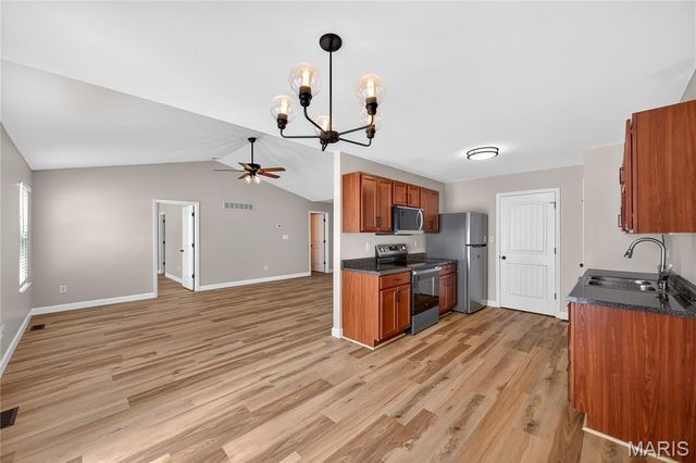 31 Ivy Brook Court, Wentzville, MO 63385