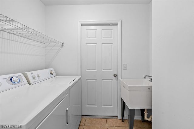 8220 Pennsylvania BLVD, Fort Myers, FL 33967