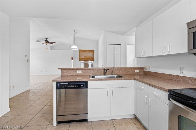 8220 Pennsylvania BLVD, Fort Myers, FL 33967