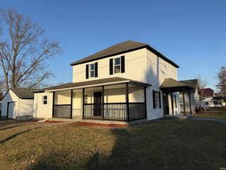 724 W Commercial Street, Hartford City, IN 47438