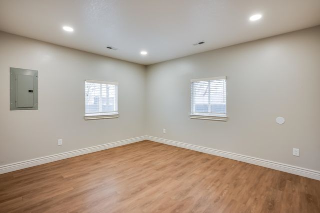 1705 S Greenwood Ave, Wichita, KS 67211