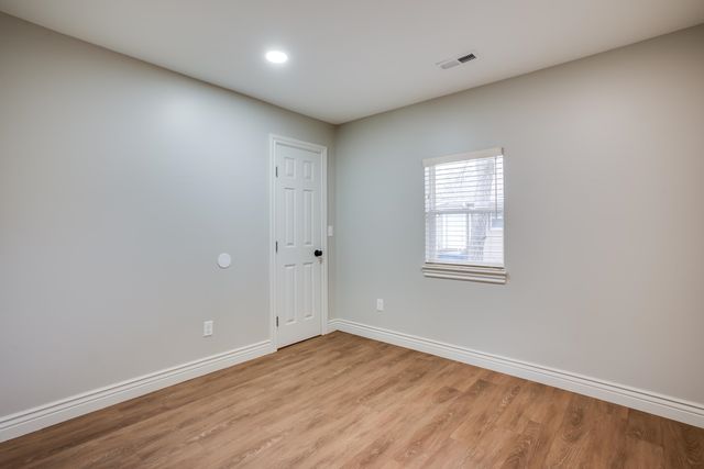 1705 S Greenwood Ave, Wichita, KS 67211