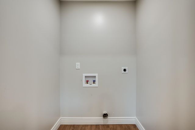 1705 S Greenwood Ave, Wichita, KS 67211