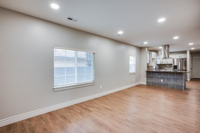 1705 S Greenwood Ave, Wichita, KS 67211