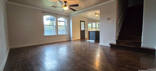 6307 SENTRY PT, San Antonio, TX 78233