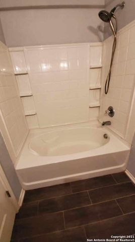 6307 SENTRY PT, San Antonio, TX 78233