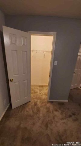 6307 SENTRY PT, San Antonio, TX 78233