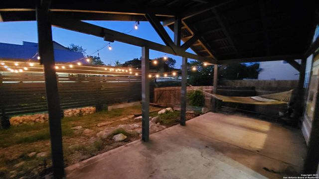 6307 SENTRY PT, San Antonio, TX 78233