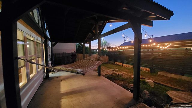 6307 SENTRY PT, San Antonio, TX 78233