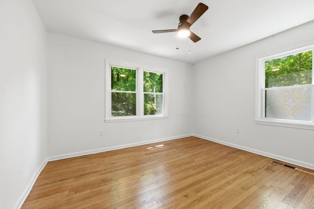 1418 Tunnel Boulevard, Chattanooga, TN 37411