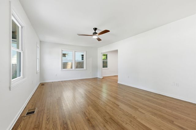1418 Tunnel Boulevard, Chattanooga, TN 37411