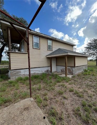 403 County Road 149, Alice, TX 78332