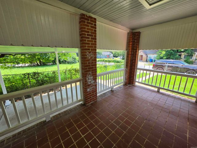 1703 W 19Th St, North Little Rock, AR 72114
