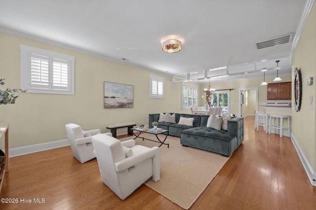 806 Wildflower Drive, Holly Ridge, NC 28445