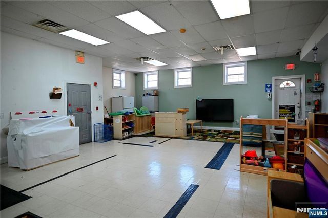 1406 Springfield Avenue, Irvington, NJ 07111