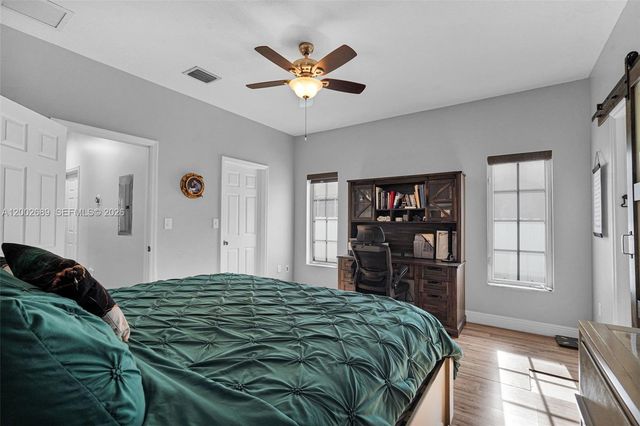 1381 W 30th St, Hialeah, FL 33012