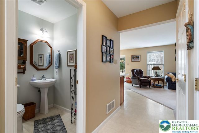 5235 Surrey Court, Upper Macungie Twp, PA 18104