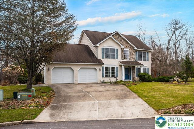 5235 Surrey Court, Upper Macungie Twp, PA 18104