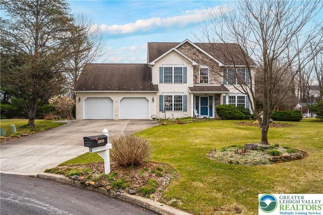 5235 Surrey Court, Upper Macungie Twp, PA 18104