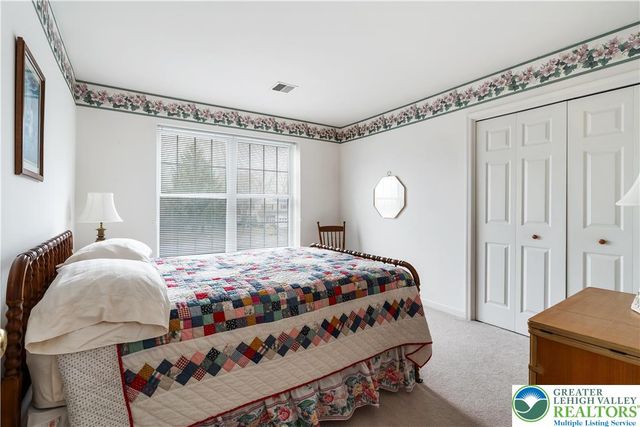 5235 Surrey Court, Upper Macungie Twp, PA 18104