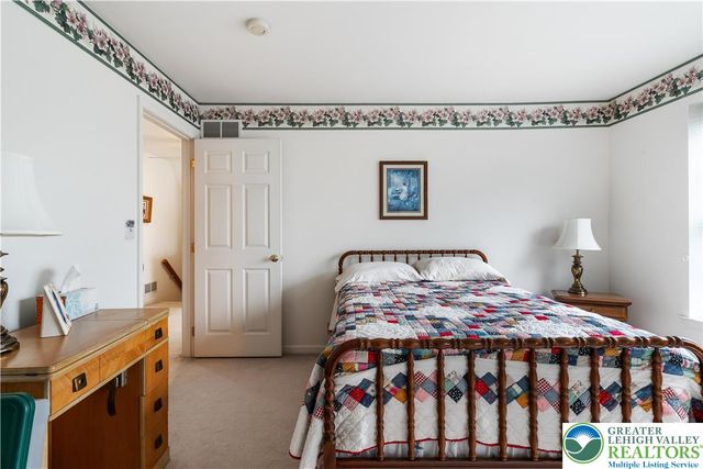 5235 Surrey Court, Upper Macungie Twp, PA 18104