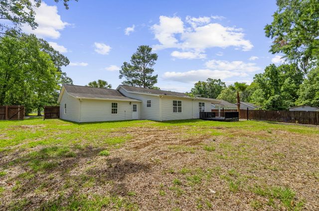 207 Amy Drive, Goose Creek, SC 29445