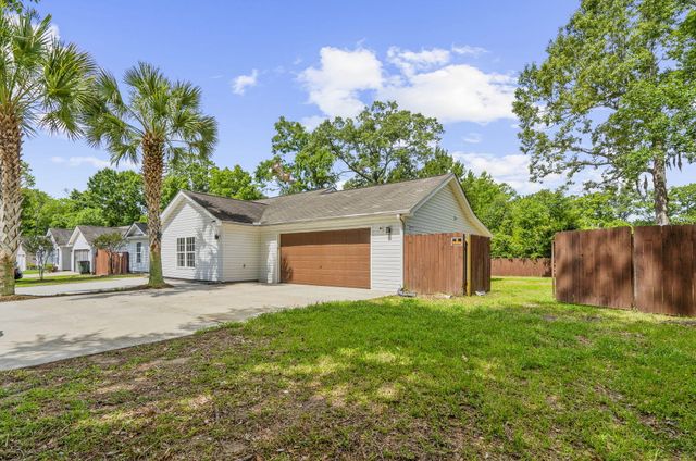 207 Amy Drive, Goose Creek, SC 29445