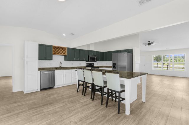 207 Amy Drive, Goose Creek, SC 29445