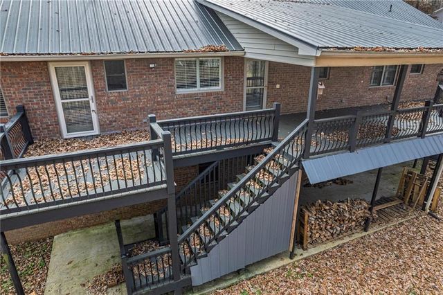 323 McCartan Trail, Clarkesville, GA 30523