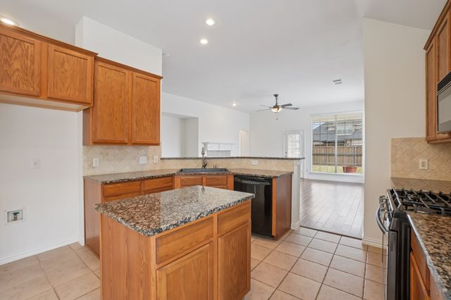 2345 Pheasant Drive, Little Elm, TX 75068