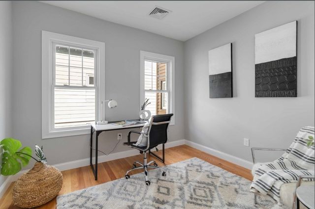 20 Alston St 20, Somerville, MA 02143