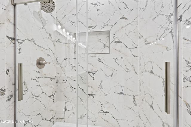 213 Alreva Rd, Louisville, KY 40216