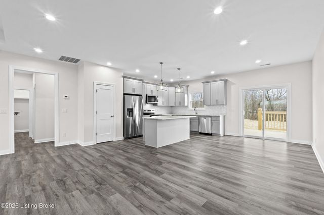 213 Alreva Rd, Louisville, KY 40216