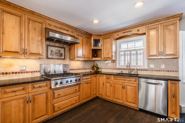 4725 Madison Avenue, Trumbull, CT 06611