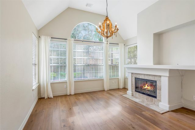 19 Tender Violet Place, The Woodlands, TX 77381