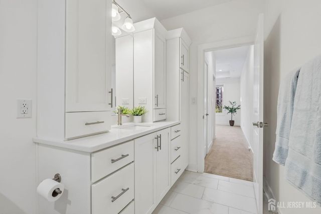 83 Riverwalk, Plainsboro, NJ 08536