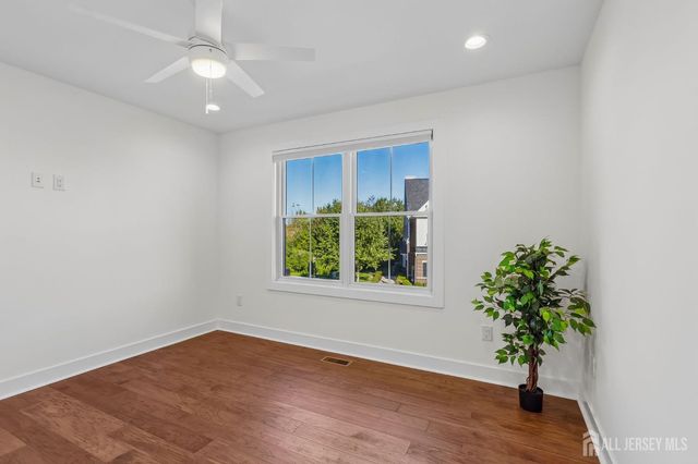 83 Riverwalk, Plainsboro, NJ 08536