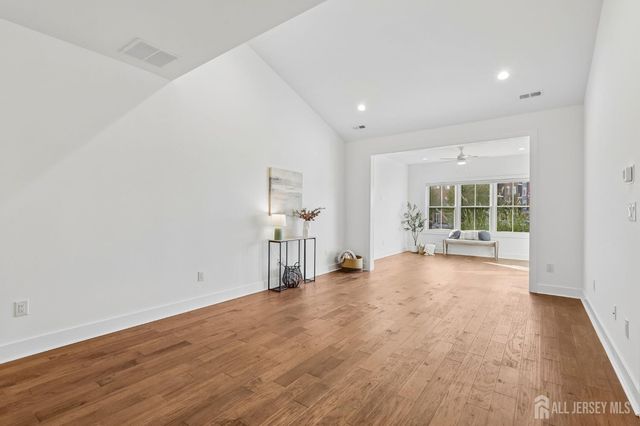 83 Riverwalk, Plainsboro, NJ 08536