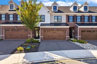 83 Riverwalk, Plainsboro, NJ 08536