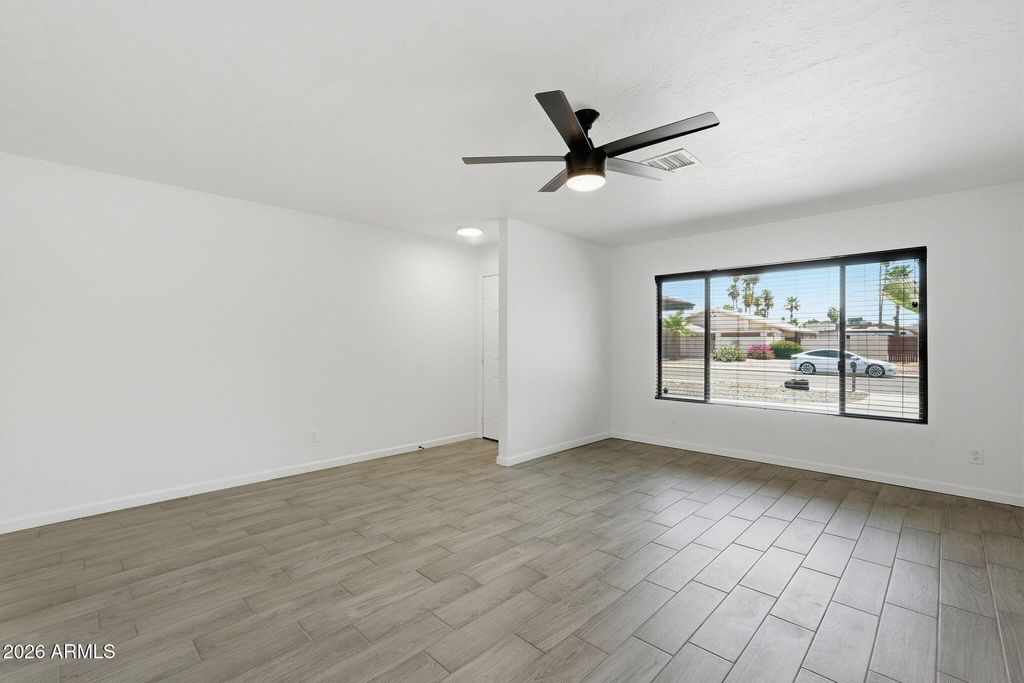 1302 S REVERE --, Mesa, AZ 85210 — photo 5